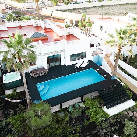 Villa Los Flamencos By Veaco- Beachfront & Pool Corralejo Eksteriør billede