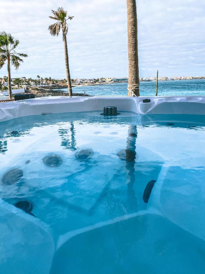 Villa Los Flamencos By Veaco- Beachfront & Pool Corralejo Eksteriør billede