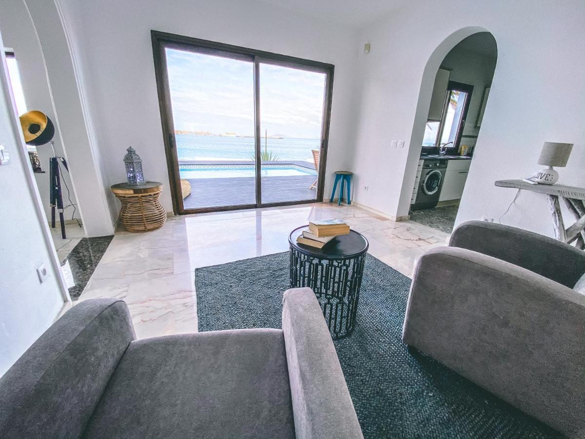 Villa Los Flamencos By Veaco- Beachfront & Pool Corralejo Eksteriør billede